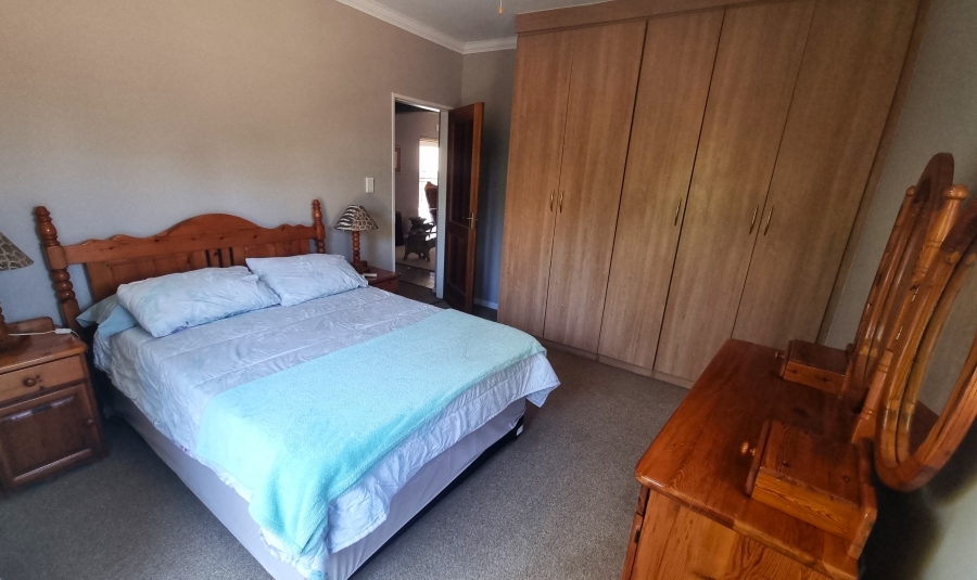 5 Bedroom Property for Sale in Melodie North West